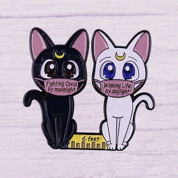  Karikatür Siyah Kedi Luna ve Beyaz Kedi Artemis Rozeti Sevimli Karikatür Broş Hediye Giyim moda takı Dekorasyon Pop Aksesuarları