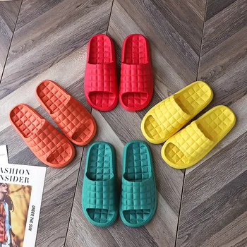  Yaz Kadın Kapalı Ev Terlik Yumuşak Rahat kaymaz Flip Flop banyo terlikleri Çift Aile Düz Sandalet otel ayakkabıları 2022